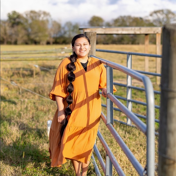 Meet the poshmark - Picture 5 of 5